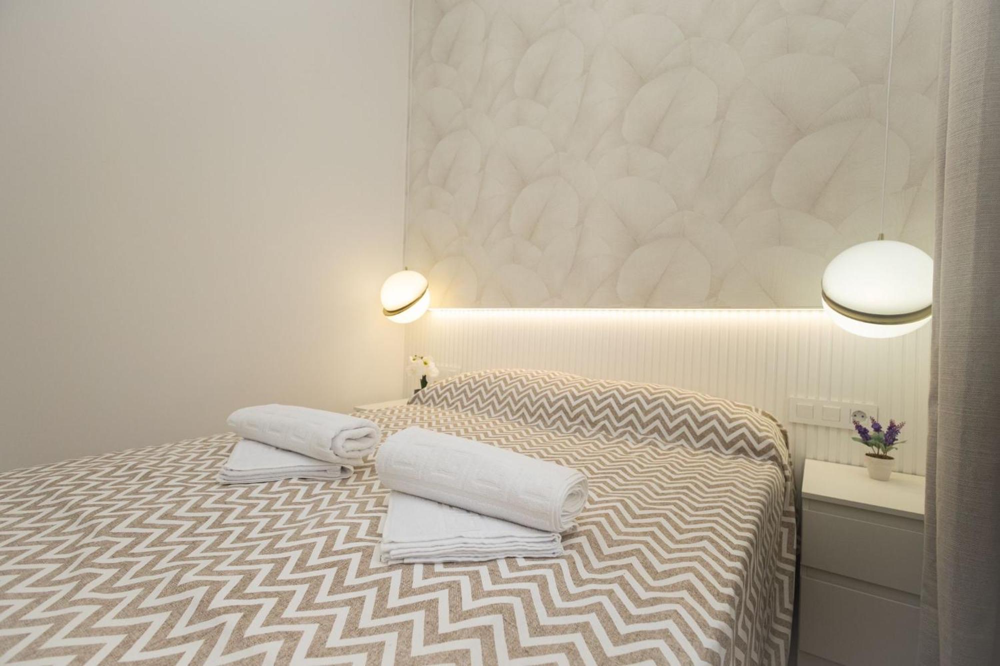 Ra Apartamentos Sevilla Аликанте Экстерьер фото